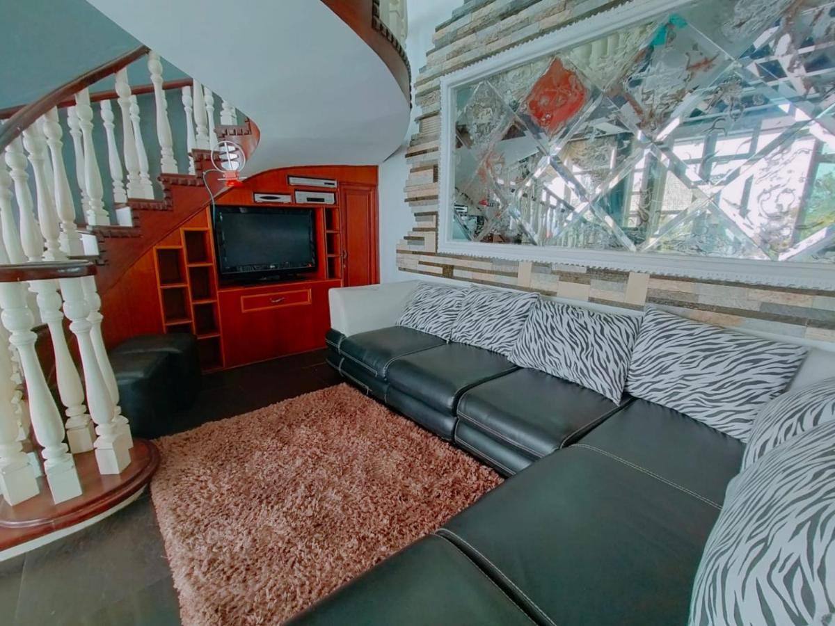 Villa Santika Puncak Pass Cimacan Bagian luar foto