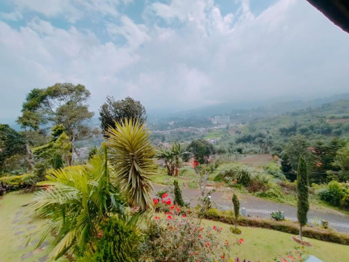 Villa Santika Puncak Pass Cimacan Bagian luar foto